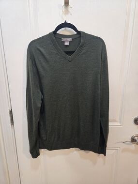 Daniel Cremieux Dark Olive V-Neck Sweater